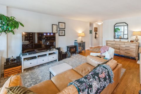 Tiny photo for 400 E Randolph Street #2518, Chicago, IL 60601 (MLS # 12578928)