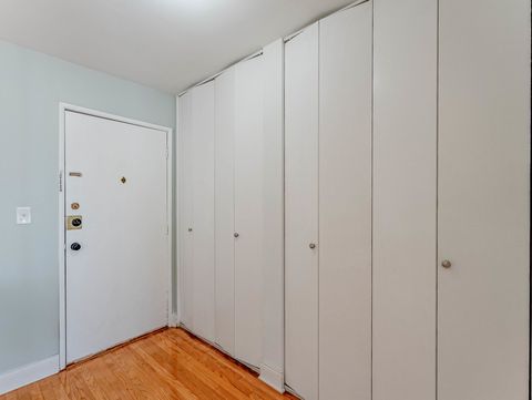 Tiny photo for 6500 N Ridge Boulevard #4E, Chicago, IL 60626 (MLS # 12524848)