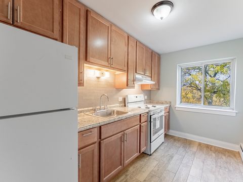 Tiny photo for 6500 N Ridge Boulevard #4E, Chicago, IL 60626 (MLS # 12524848)