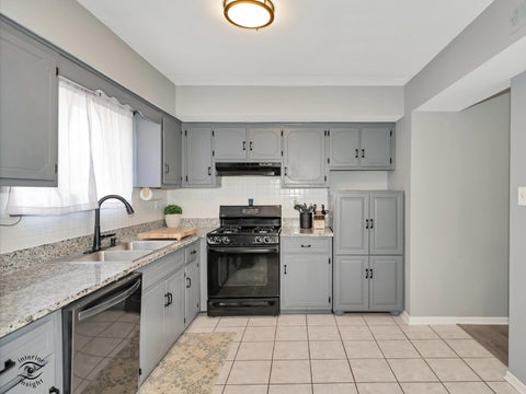Tiny photo for 8124 W 169th Street #1W, Tinley Park, IL 60477 (MLS # 12693631)