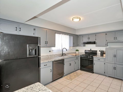Tiny photo for 8124 W 169th Street #1W, Tinley Park, IL 60477 (MLS # 12693631)