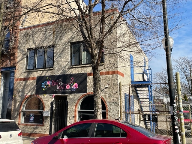 1126-1130 W 18th Street