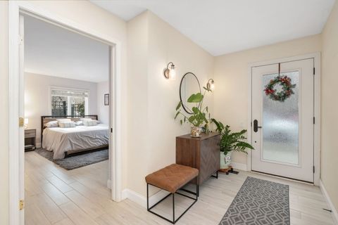 Tiny photo for 1431 N Cleveland Avenue, Chicago, IL 60610 (MLS # 12555962)