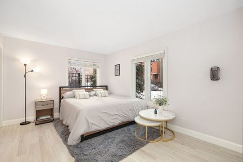 Tiny photo for 1431 N Cleveland Avenue, Chicago, IL 60610 (MLS # 12555962)