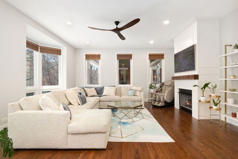 Tiny photo for 1431 N Cleveland Avenue, Chicago, IL 60610 (MLS # 12555962)