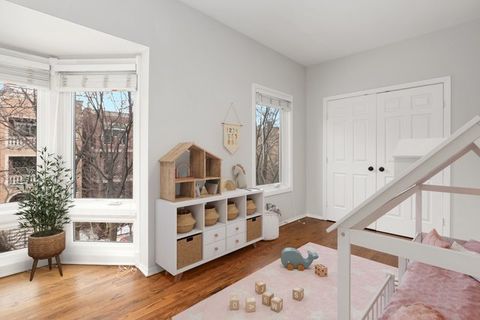 Tiny photo for 1431 N Cleveland Avenue, Chicago, IL 60610 (MLS # 12555962)