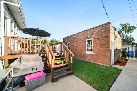 Tiny photo for 5243 W OAKDALE Avenue, Chicago, IL 60641 (MLS # 12491734)