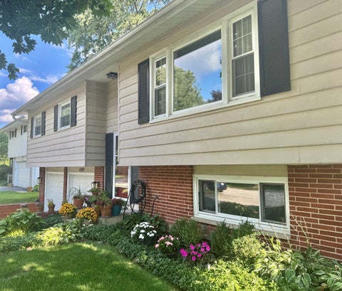 Tiny photo for 1205 E Ironwood Drive, Mount Prospect, IL 60056 (MLS # 12780998)