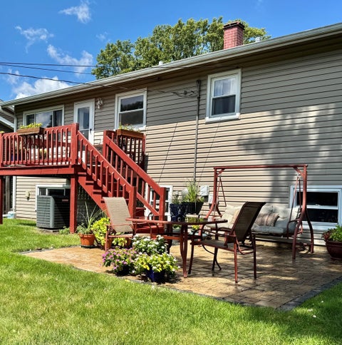 Tiny photo for 1205 E Ironwood Drive, Mount Prospect, IL 60056 (MLS # 12780998)