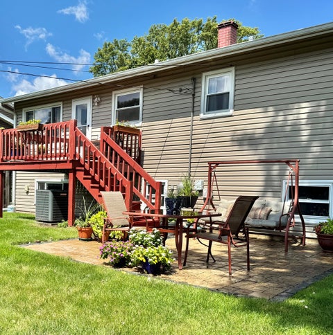 Tiny photo for 1205 E Ironwood Drive, Mount Prospect, IL 60056 (MLS # 12780998)