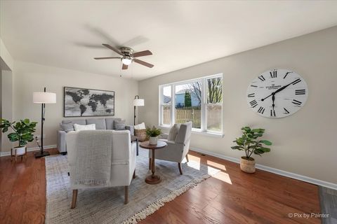 Tiny photo for 627 Grace Drive, Lake In The Hills, IL 60156 (MLS # 12613497)