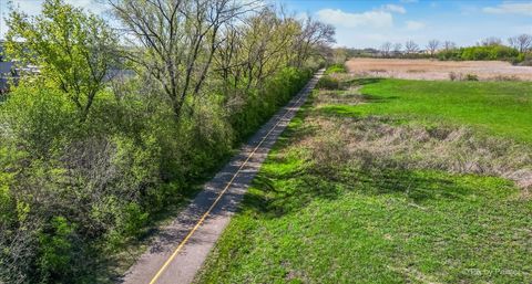 Tiny photo for 627 Grace Drive, Lake In The Hills, IL 60156 (MLS # 12613497)