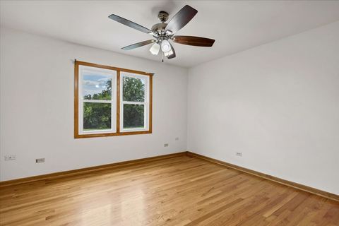 Tiny photo for 2153 Laurel Avenue, Hanover Park, IL 60133 (MLS # 12714886)