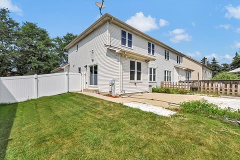 Tiny photo for 2153 Laurel Avenue, Hanover Park, IL 60133 (MLS # 12714886)