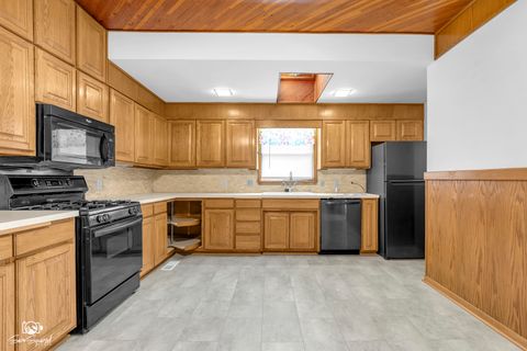 Tiny photo for 878 S Wildwood Avenue, Kankakee, IL 60901 (MLS # 12606945)