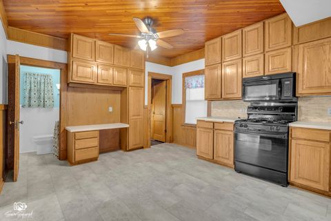 Tiny photo for 878 S Wildwood Avenue, Kankakee, IL 60901 (MLS # 12606945)