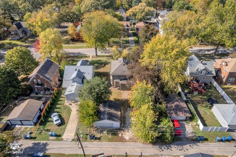 Tiny photo for 878 S Wildwood Avenue, Kankakee, IL 60901 (MLS # 12606945)