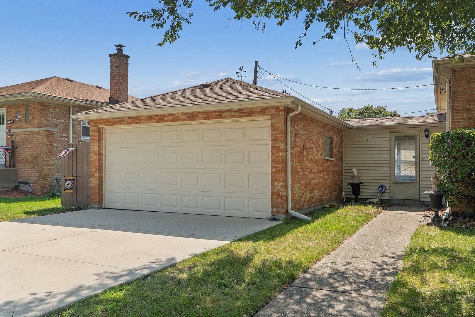 5325 Oak Center Drive