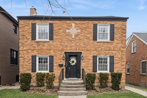 7628 W Balmoral Avenue Chicago IL 60656