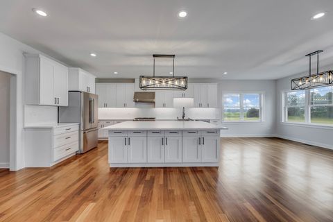 Tiny photo for 5508 Legend Drive, Yorkville, IL 60560 (MLS # 12424468)