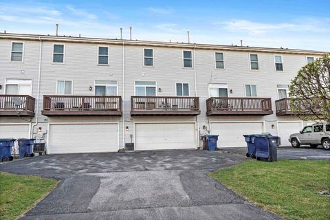 Tiny photo for 21628 Dogwood Road #120-3, Matteson, IL 60443 (MLS # 12433421)