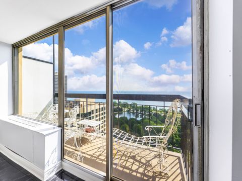 Tiny photo for 5201 S CORNELL Avenue #27D, Chicago, IL 60615 (MLS # 12503012)