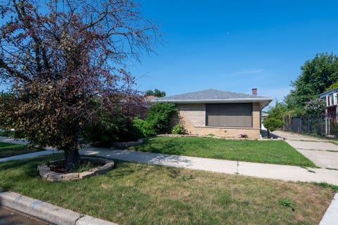 Photo of 9334 S Cregier Avenue, Chicago, IL 60617 (MLS # 12725261)