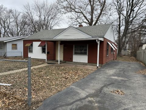 Photo of 1404 N Hickory Street, Champaign, IL 61820 (MLS # 12543477)