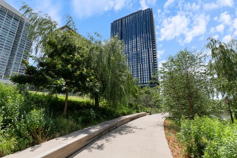 Tiny photo for 124 W Polk Street #100, Chicago, IL 60605 (MLS # 12348448)