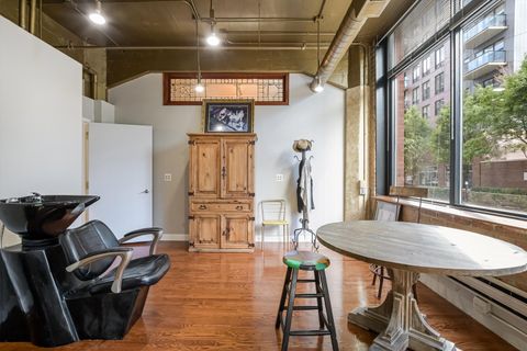 Tiny photo for 124 W Polk Street #100, Chicago, IL 60605 (MLS # 12348448)