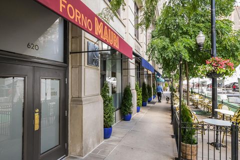 Tiny photo for 124 W Polk Street #100, Chicago, IL 60605 (MLS # 12348448)