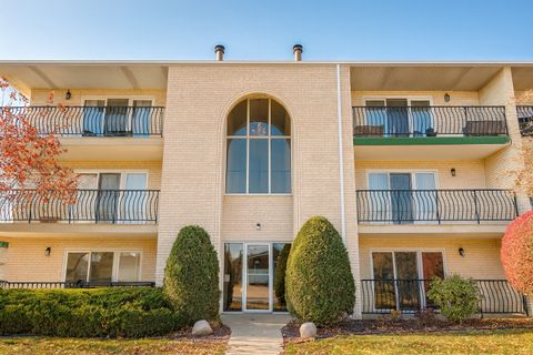Tiny photo for 9250 Beloit Avenue #104, Bridgeview, IL 60455 (MLS # 12525153)