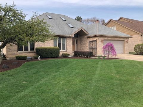 1144 W Trinity Drive Addison IL 60101