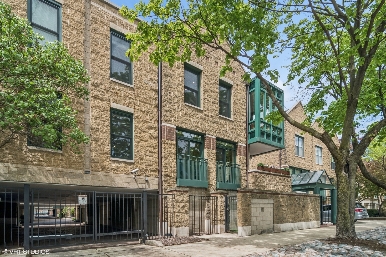 1606 N Mohawk Street B