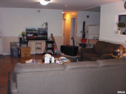 Tiny photo for 500 S WASHINGTON Street, Desoto, IL 62924 (MLS # EB459010)