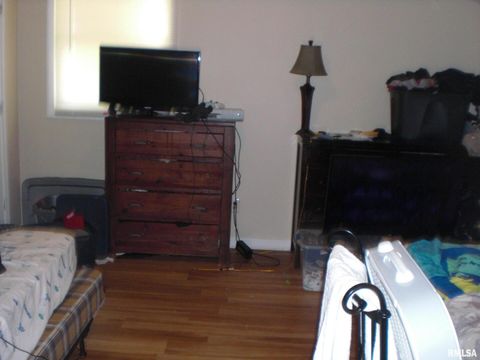 Tiny photo for 500 S WASHINGTON Street, Desoto, IL 62924 (MLS # EB459010)