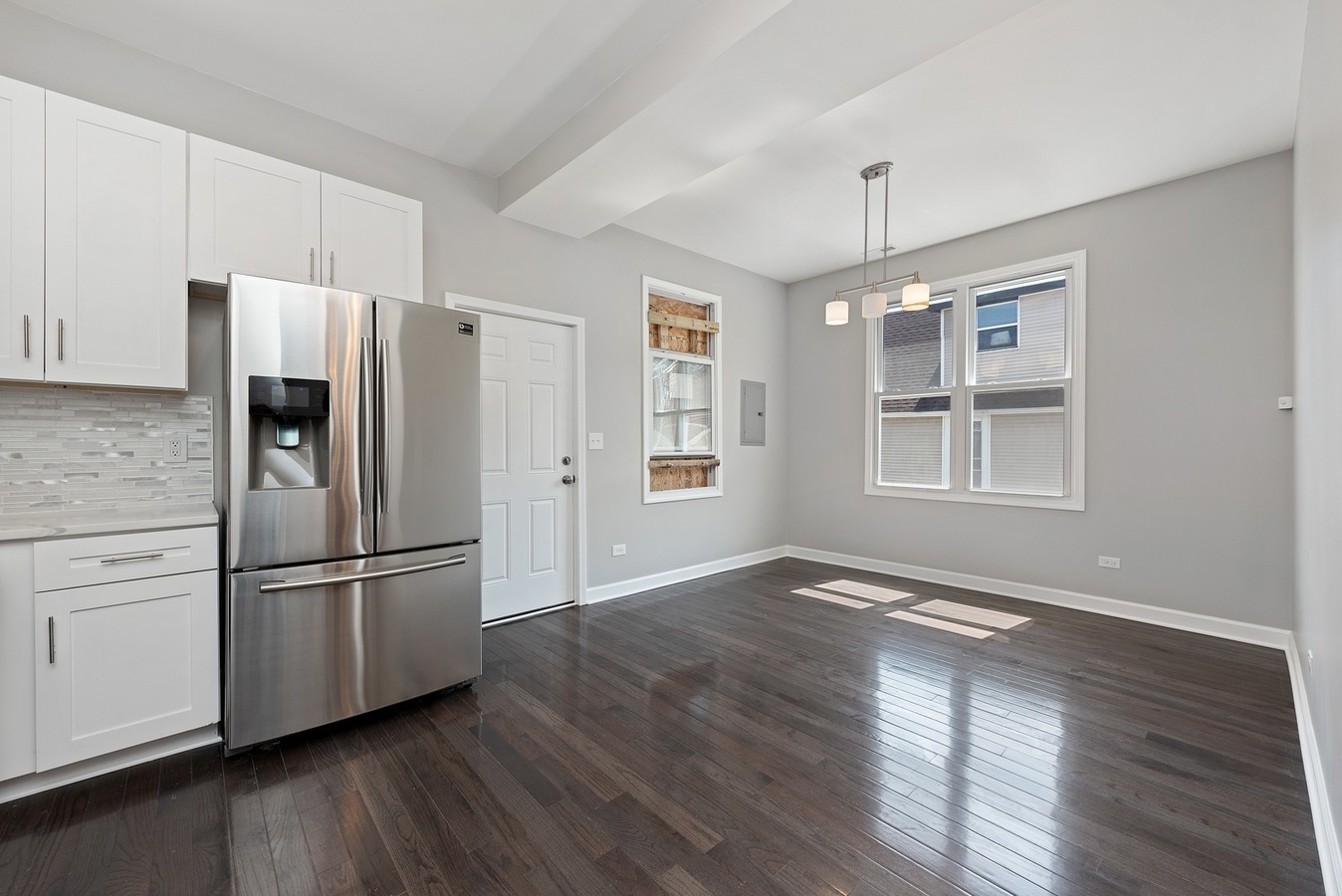 1733 N Artesian Avenue 3