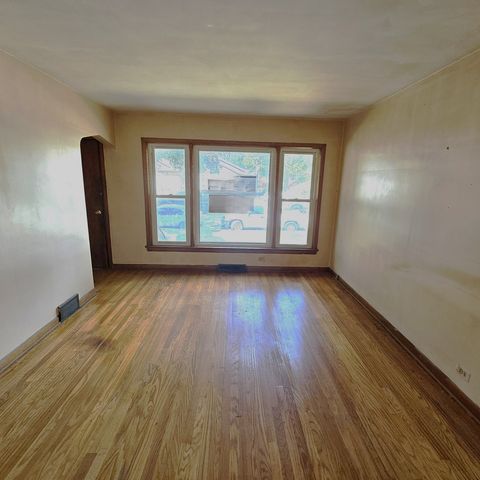 Tiny photo for 4804 S Lamon Avenue, Chicago, IL 60638 (MLS # 12523837)