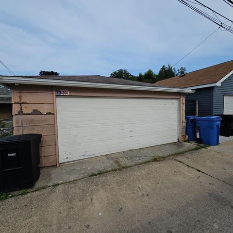 Tiny photo for 4804 S Lamon Avenue, Chicago, IL 60638 (MLS # 12523837)