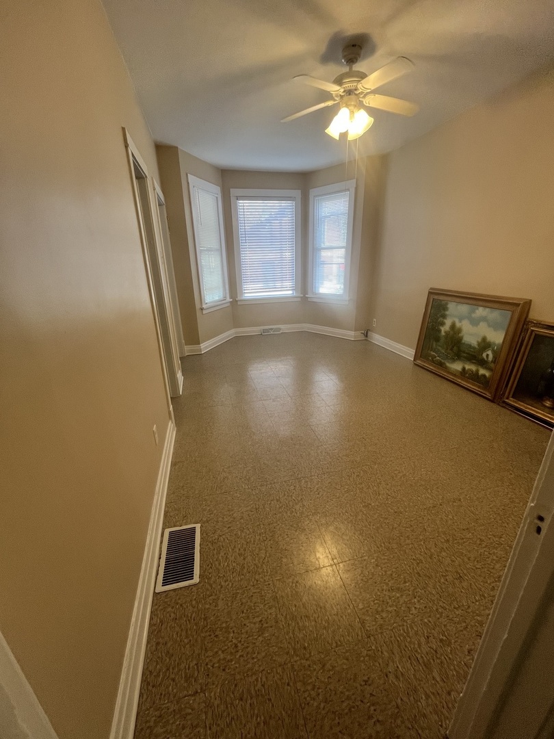 8220 S South Shore Dr Avenue