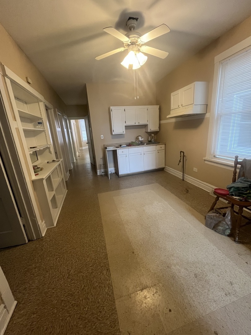 8220 S South Shore Dr Avenue