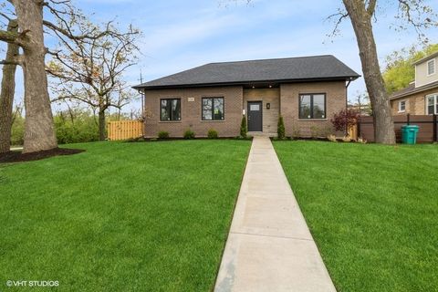114 Oak Ridge Avenue Hillside IL 60162