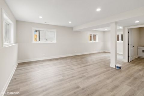 Tiny photo for 114 Oak Ridge Avenue, Hillside, IL 60162 (MLS # 12358844)