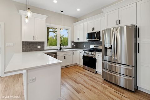 Tiny photo for 114 Oak Ridge Avenue, Hillside, IL 60162 (MLS # 12358844)