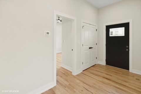 Tiny photo for 114 Oak Ridge Avenue, Hillside, IL 60162 (MLS # 12358844)