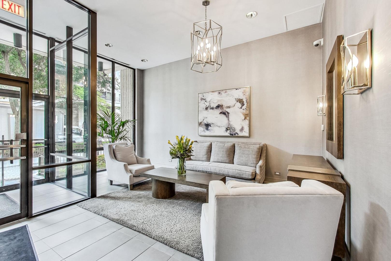 1516 N State Parkway 8D