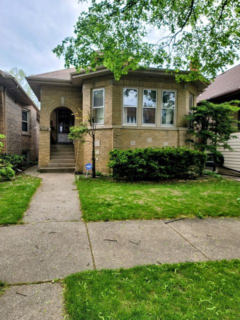 6534 N Campbell Avenue Chicago IL 60645