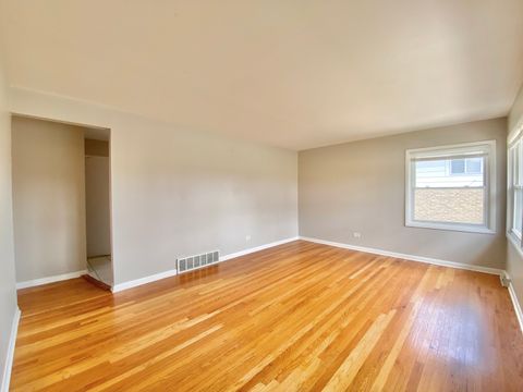 Tiny photo for 55 E Craig Drive, Chicago Heights, IL 60411 (MLS # 12493501)