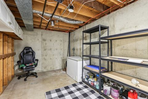 Tiny photo for 220 Larchwood Lane, North Aurora, IL 60542 (MLS # 12521177)