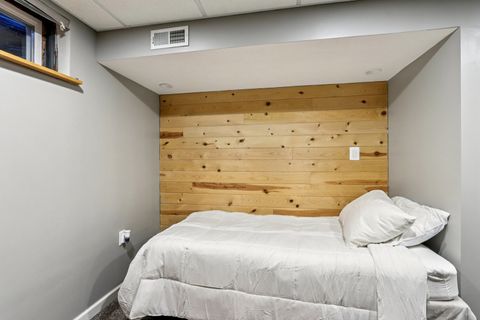 Tiny photo for 220 Larchwood Lane, North Aurora, IL 60542 (MLS # 12521177)